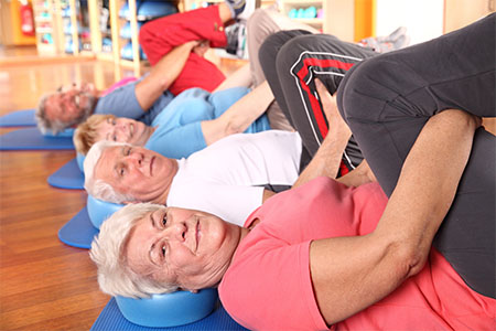 Ginnastica per la salute e il fitness metodo Pilates Over 60